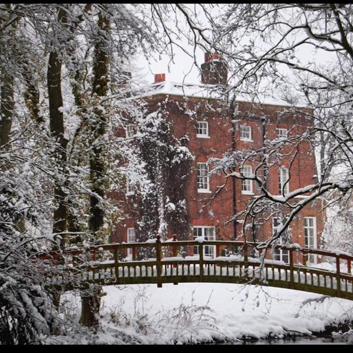 Mulberry House Guest House Ongar ภายนอก รูปภาพ