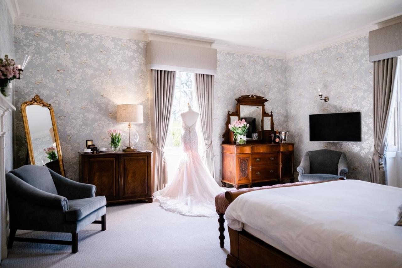 Mulberry House Guest House Ongar ภายนอก รูปภาพ