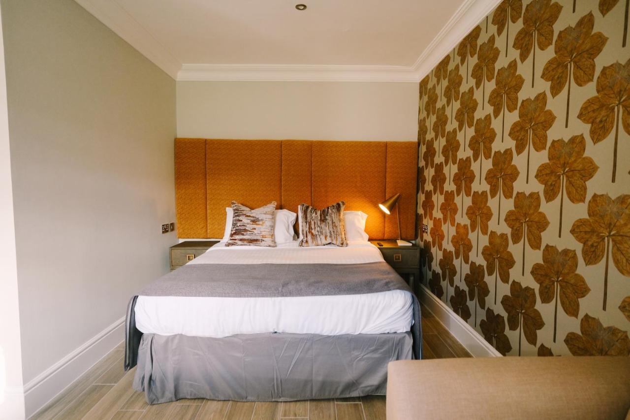 Mulberry House Guest House Ongar ภายนอก รูปภาพ
