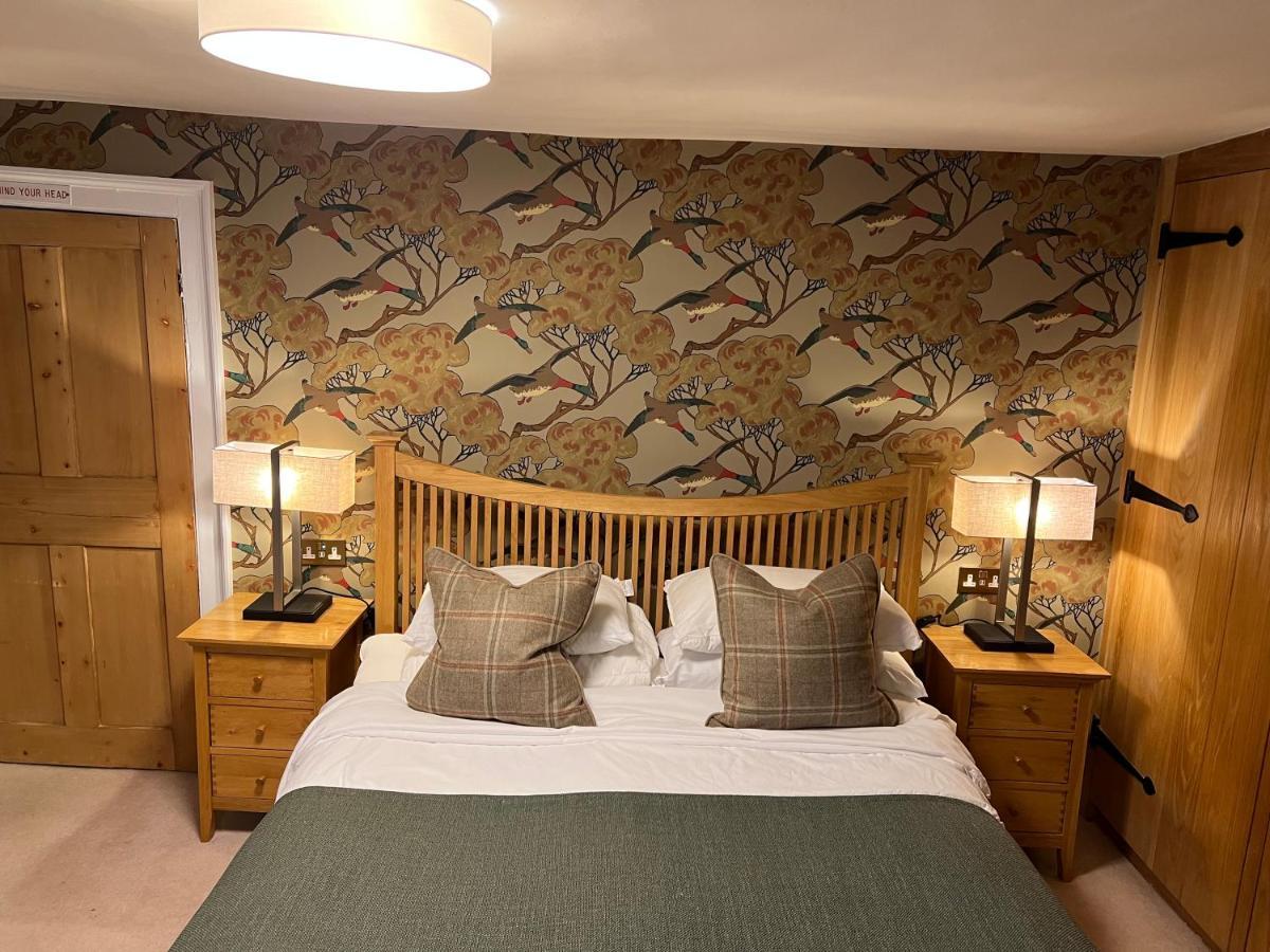 Mulberry House Guest House Ongar ภายนอก รูปภาพ