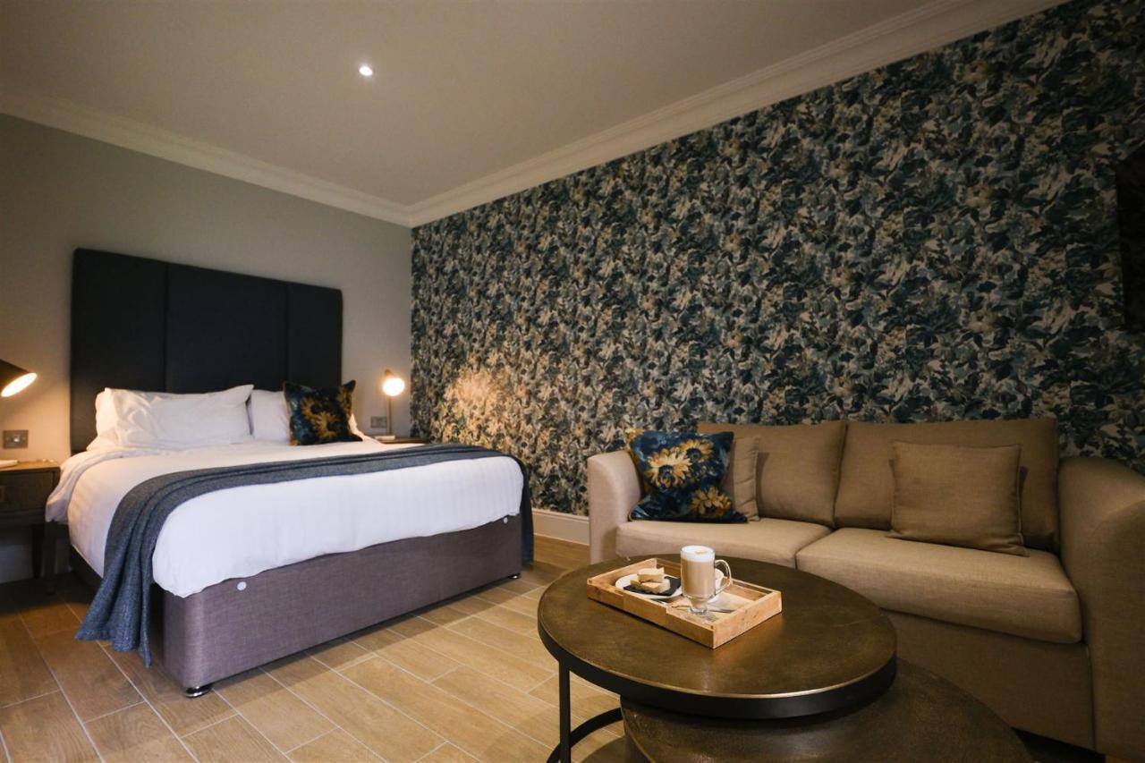 Mulberry House Guest House Ongar ภายนอก รูปภาพ